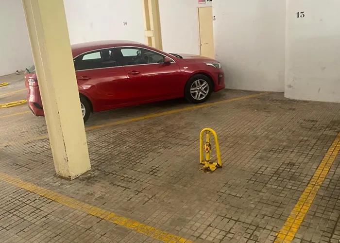 Piso En Los Boliches Con Vistazas 2 Dormitorios
