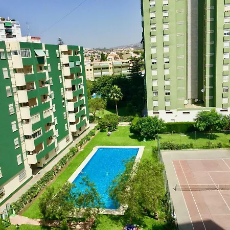 Piso En Los Boliches Con Vistazas 2 Dormitorios Fuengirola Buitenkant foto