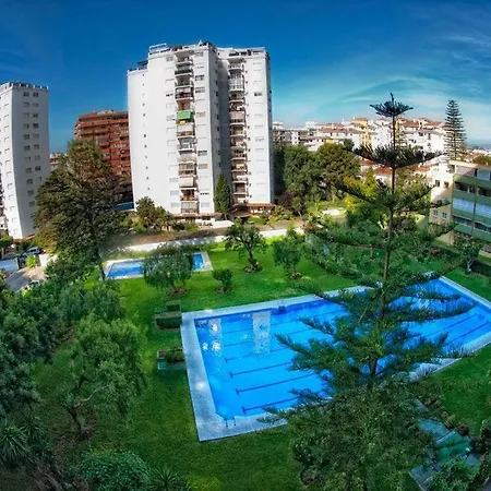 Piso En Los Boliches Con Vistazas 2 Dormitorios Fuengirola Buitenkant foto